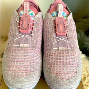 Nike Air Vapormax 2020 Women Sneakers Size 10